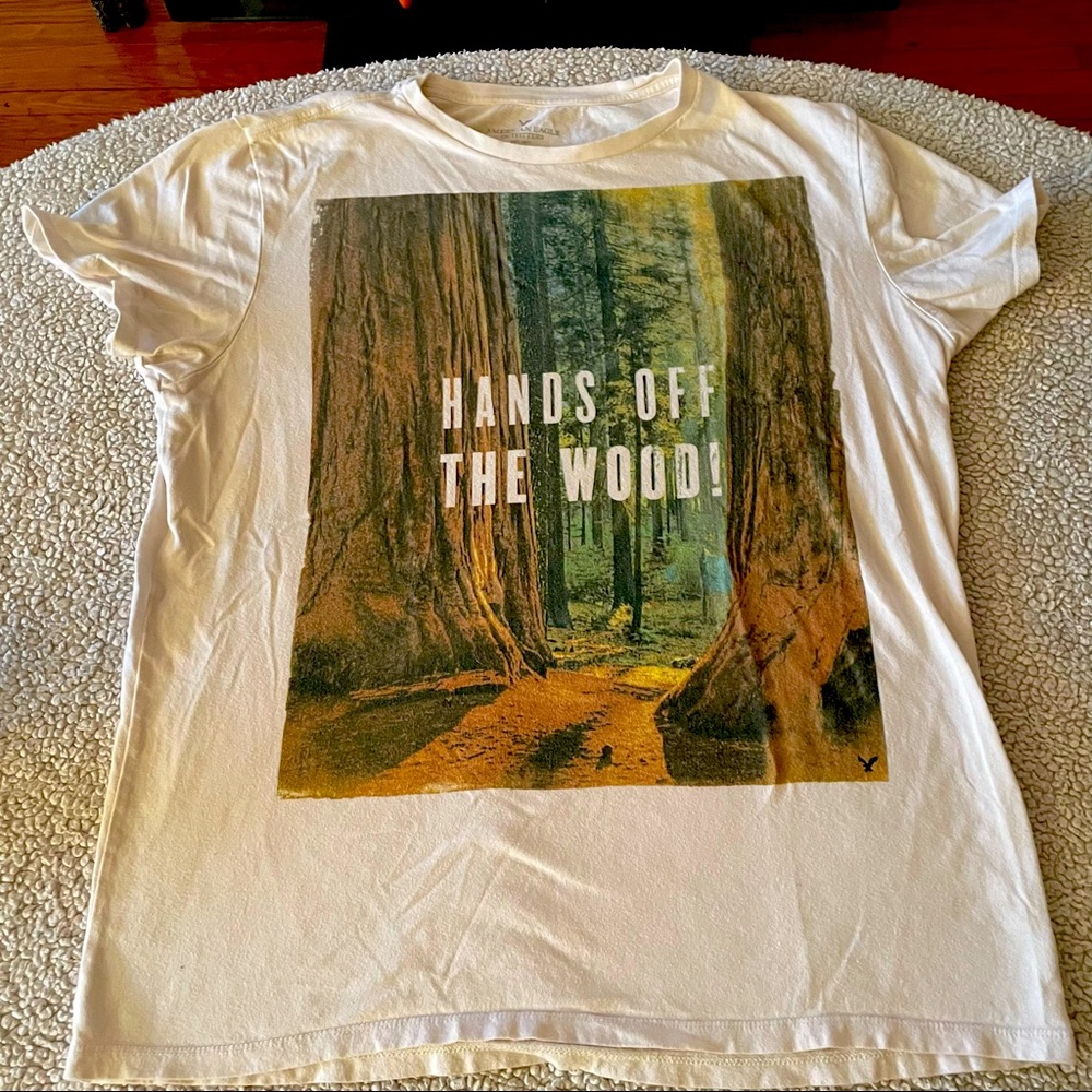 American Eagle Woods Funny Tee Shirt. Large.
